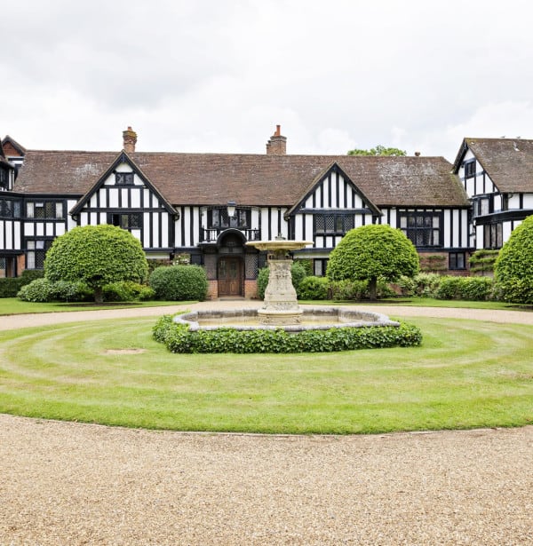 Ascott House visitor entrance courtyard
